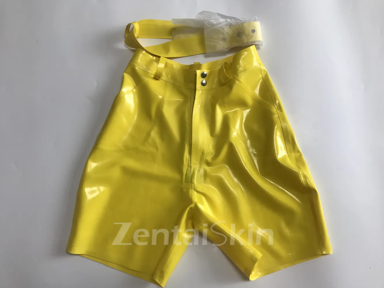 Second Skin Natural Latex Sexy Yellow High Waist Shorts Belt Pocket Front Zip Press Stud Latex Short Pants